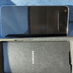 Brand new Samsung Galaxy S22